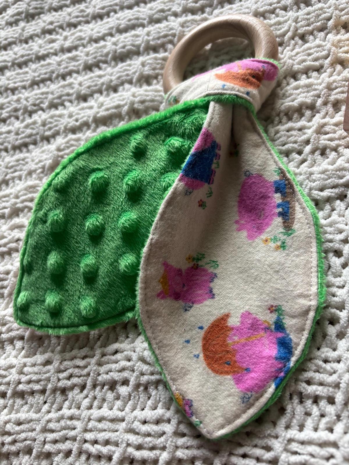 Playful Piggies Wooden Teething Ring | Crinkle Bunny Ears | Baby Sensory Toy | Natural Beech Wood Teether | Handmade Baby Gift